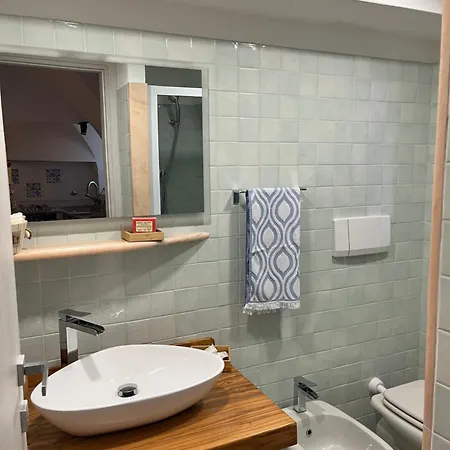 La Cantina Di Peo Apartamento *